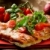 pizza · pomodorini · tavolo · in · legno · pomodoro - foto d'archivio © Francesco83
