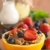cereale · proaspăt · fructe · căpşune · afine · servit - imagine de stoc © ildi