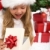 aufgeregt · kleines · Mädchen · Öffnen · Weihnachten · vorliegenden - stock foto © ilona75