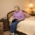 成熟した女性 · 読む · 高齢者 · 白人 · 女性 · ベッド - ストックフォト © iofoto