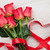 día · de · san · valentín · tarjeta · de · felicitación · rosas · rojas · corazón · cinta - foto stock © karandaev