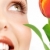 femme · belle · femme · regarder · rouge · tulipe · fleur - photo stock © Kurhan