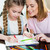 feliz · madre · hija · dibujo · aprendizaje · casa - foto stock © LightFieldStudios