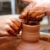 klei · handen · wiel · aardewerk · werk · workshop - stockfoto © lunamarina