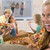 adolescentes · colgante · fuera · televisión · comer · pizza - foto stock © monkey_business