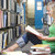 student · lucru · bibliotecă · femeie · student · şedinţei - imagine de stoc © monkey_business