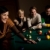 femeie · râs · Snooker · tabel · prietenii - imagine de stoc © nyul