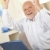 歳の男性 · 祝う · ノートパソコン · ホーム · 笑い · 腕 - ストックフォト © nyul