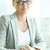 femminile · ritratto · Smart · imprenditrice · guardando - foto d'archivio © pressmaster