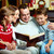 famiglia · lettura · ritratto · amichevole · libro · Natale - foto d'archivio © pressmaster