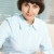 雇用者 · 肖像 · きれいな女性 · 職場 · 紙 · 手 - ストックフォト © pressmaster