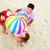 adolescents · grand · balle · au-dessus · angle · heureux -  © pressmaster