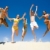 energic · oameni · imagine · cinci · jumping · plajă - imagine de stoc © pressmaster