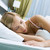 foto · mulher · bonita · adormecido · branco · cama · menina - foto stock © pressmaster
