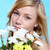 derrière · fleurs · portrait · joli · fille · regarder -  © pressmaster