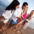 vacances · amis · groupe · plage · regarder -  © SimpleFoto