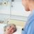 beteg · mosolyog · nővér · kórház · szoba · szemüveg - stock fotó © wavebreak_media