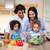 jonge · familie · salade · samen · keuken · voedsel - stockfoto © wavebreak_media