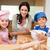 moeder · kinderen · cake · samen · gelukkig · keuken - stockfoto © wavebreak_media
